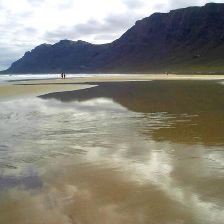 Apartamento El Coral Famara Luaran gambar